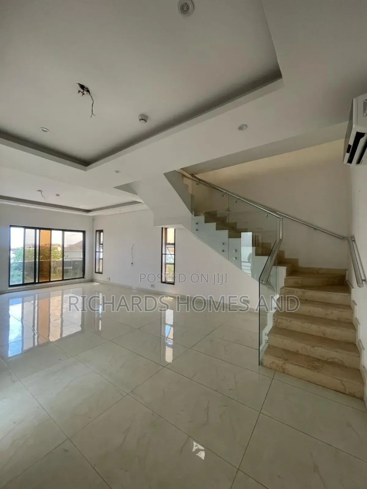 4bdrm Mansion in Banana Island for rent