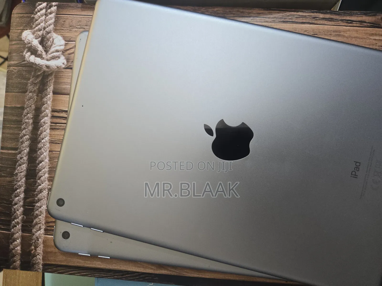 Apple iPad Wi-Fi 128 GB Gray