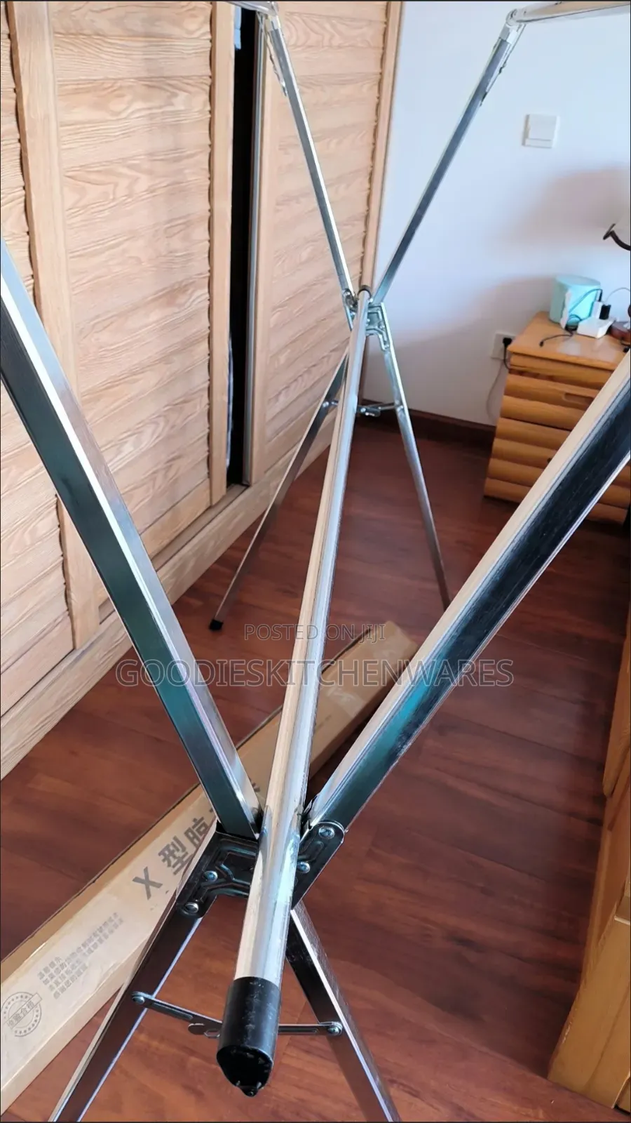 Foldable Cloth Hanger / Expandable Cloth Dryer