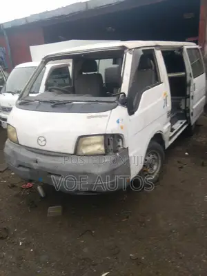 Photo - Nissan Vanette 2008 White