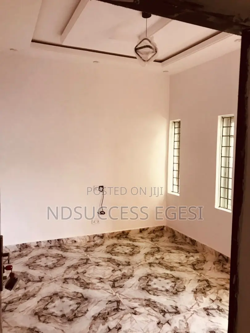 1bdrm Block of Flats in Sangotedo for sale