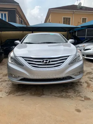 Hyundai Sonata Limited Sedan FWD (2.4L 4cyl 6A) 2013 Silver