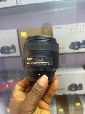 Nikon 85mm Lens 1.8g