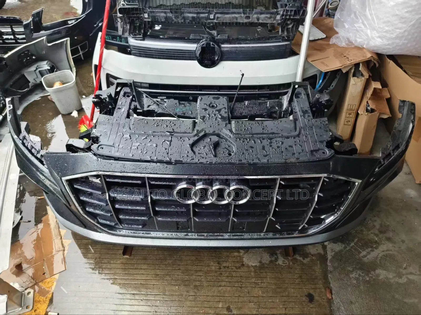 Audi Q8 Front Cut