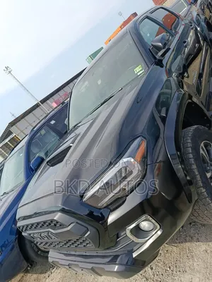 Toyota Tacoma 2017 Black