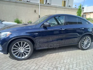 Mercedes-Benz GLE-Class 2018 Blue