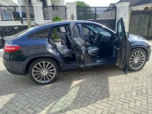 Mercedes-Benz GLE-Class 2018 Blue