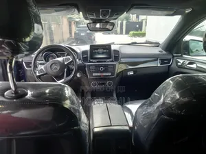 Mercedes-Benz GLE-Class 2018 Blue