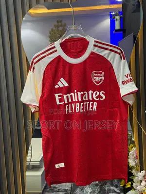 Photo - 2025/26 Arsenal Home Jersey