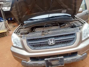 Honda Pilot 2003 Gold