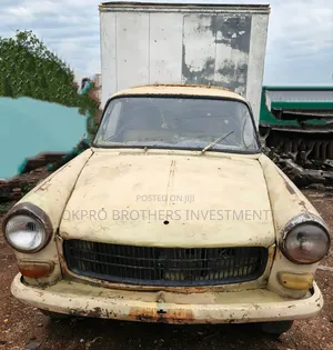 Peugeot 404 1979 Yellow