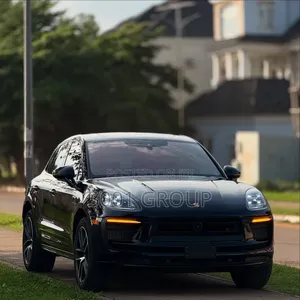 Porsche Macan 2024 Black
