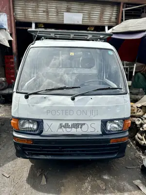 Daihatsu Hijet 2007 White