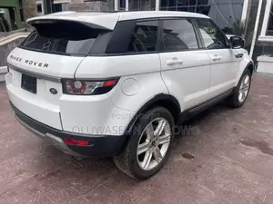 Land Rover Range Rover Evoque Pure Plus AWD 2013 White