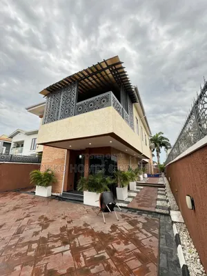 5bdrm Duplex in Lekki for sale