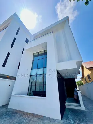 4bdrm Duplex in Lekki for sale