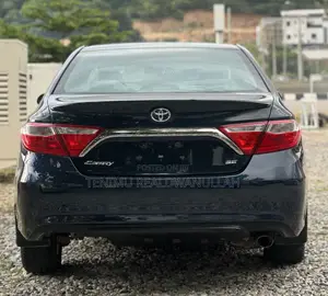 Photo - Toyota Camry SE 4dr Sedan (2.5L 4cyl 6A) 2015 Black