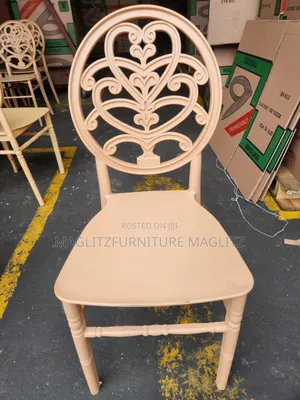 Quality Plastic Chivalry Chair