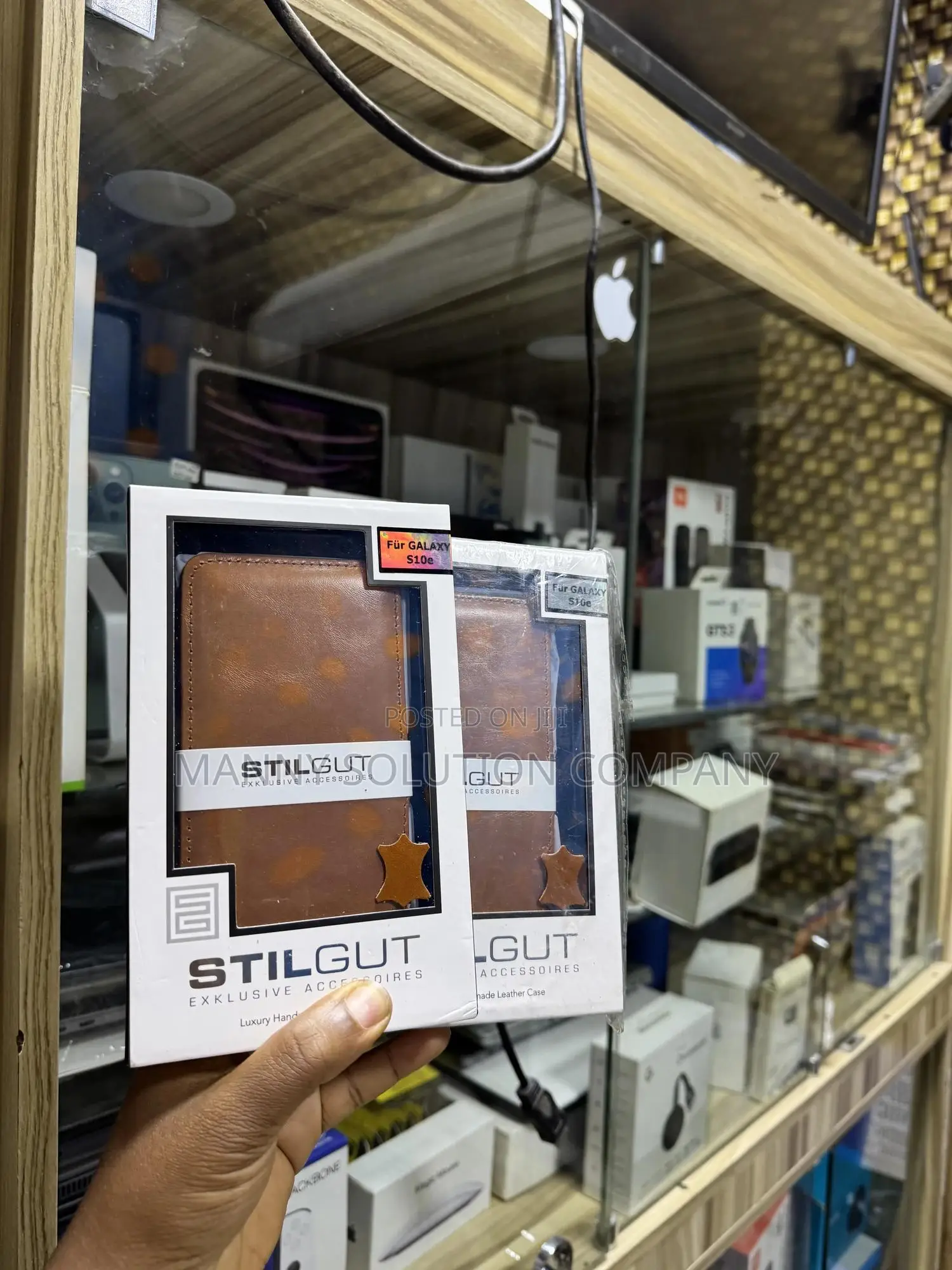 Galaxy S10e Leather Pouch