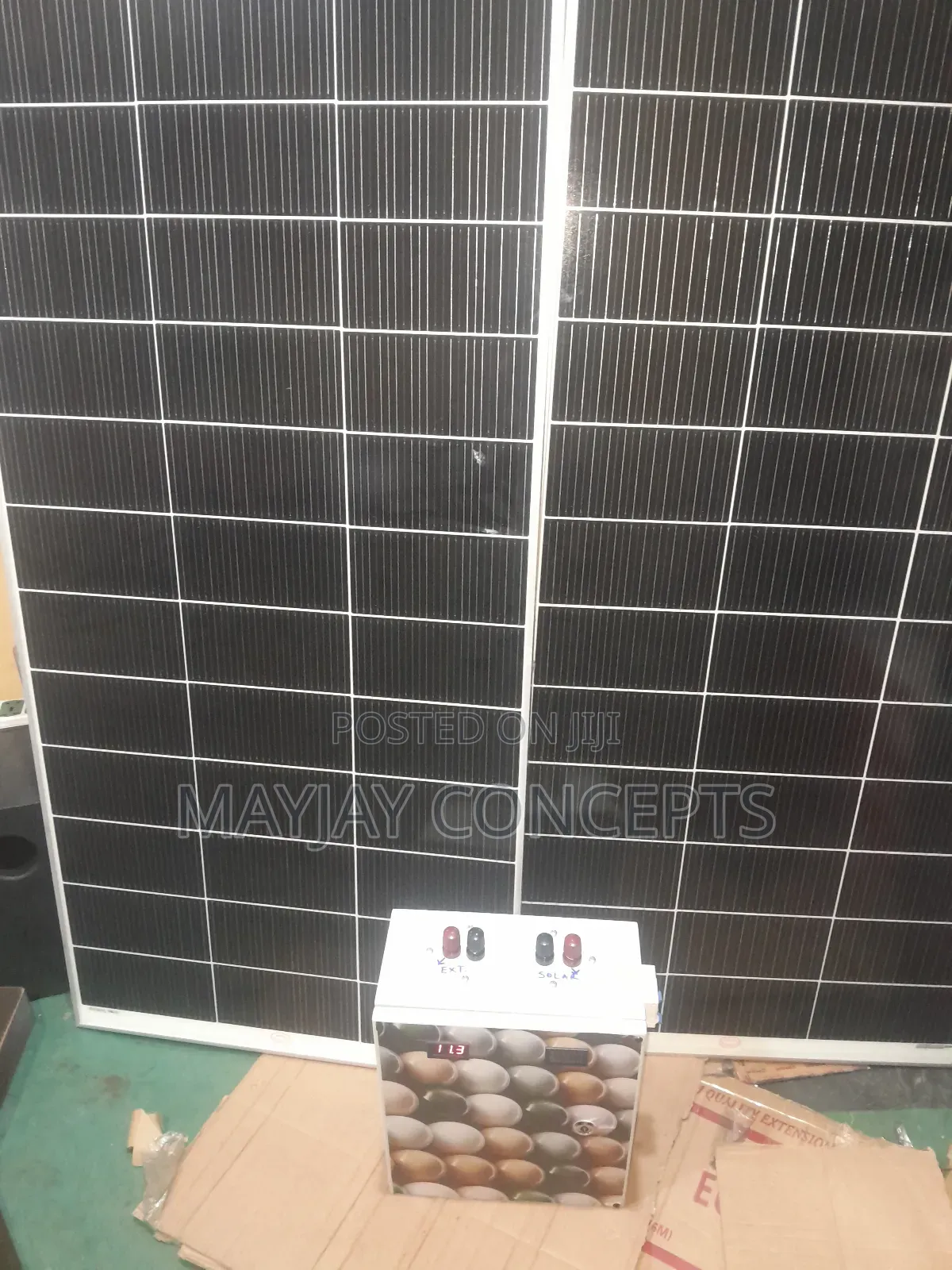 800wh Solar Lithium Battery Inverter+2pcs Solar Panels
