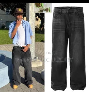 Pure Quality Luxury Men's Cargo Jeans 👖 Well Branded