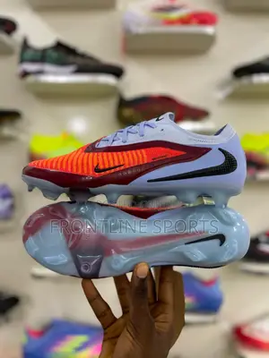Photo - Nike Phantom Soccer Boot