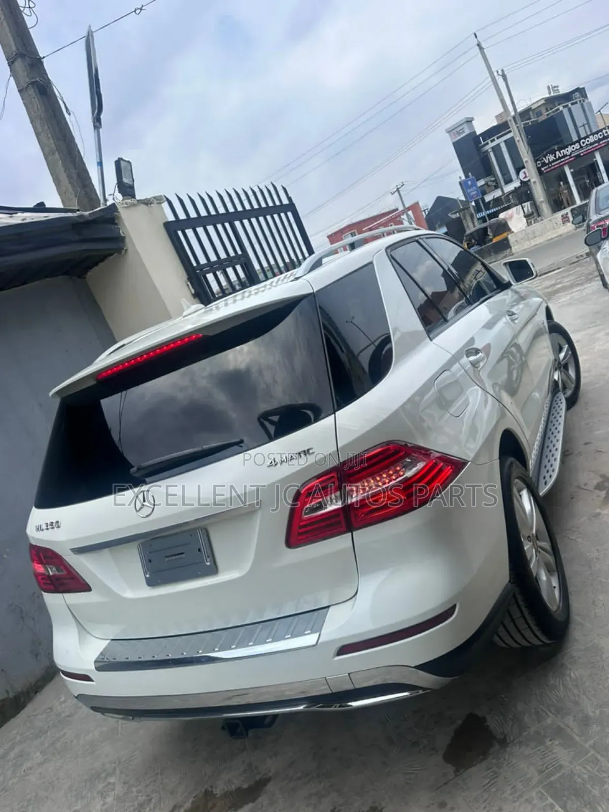 Mercedes-Benz M Class ML 350 4Matic 2012 White