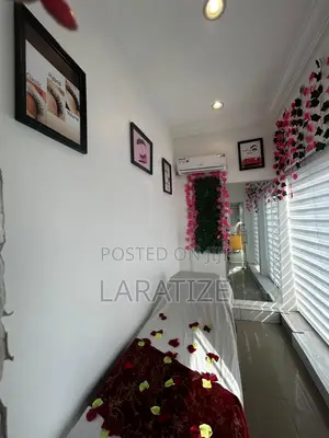 Lash And Brow Space For Rent.