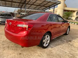 Toyota Camry LE 4dr Sedan (2.5L 4cyl 6A) 2014 Red
