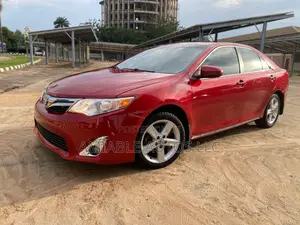 Toyota Camry LE 4dr Sedan (2.5L 4cyl 6A) 2014 Red