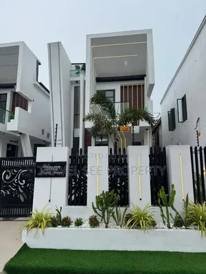Furnished 5bdrm Duplex in Private Estate Lekki for sale