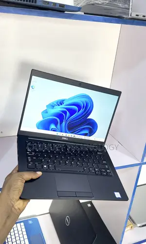 Laptop Dell Latitude 7390 8GB Intel Core i5 SSD 256GB