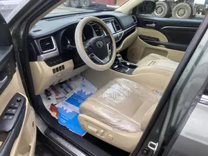 Toyota Highlander Limited 4dr SUV (3.5L 6cyl 6A) 2015 Green