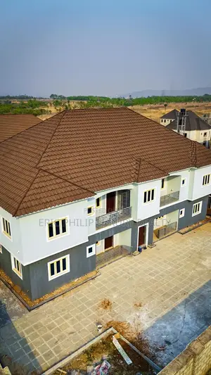Photo - 2bdrm Block of Flats in Life Camp for sale