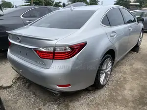 Lexus ES 350 FWD 2013 Silver