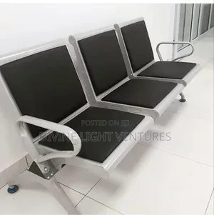 Black Waiting Chair