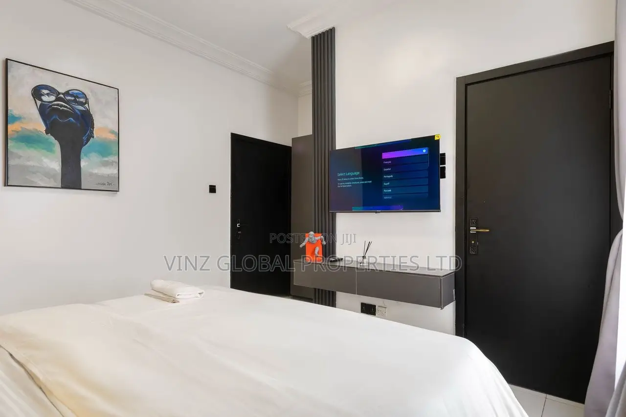 Luxury 2 Bedroom Service Apartment With Ps5 Snooker Board