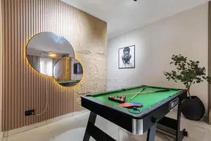 Luxury 2 Bedroom Service Apartment With Ps5 Snooker Board