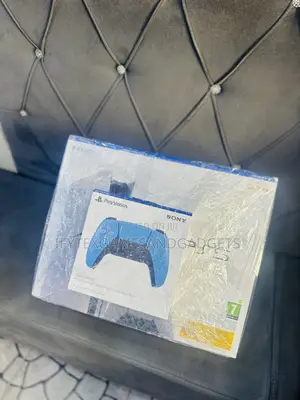 Brand New Sony Playstation 5 Slim 1tb With Extra Pad