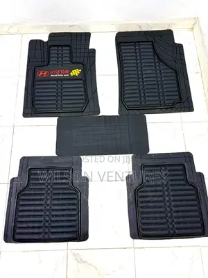 New Design 5 Seater Hyundai Rubber Foot Mat