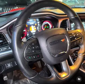 Dodge Challenger R/T 2022 Orange