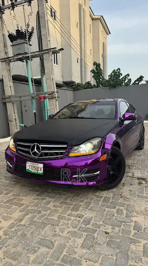 Photo - Mercedes-Benz C350 2012 Purple