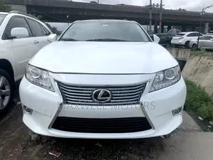 Lexus ES 350 FWD 2013 White