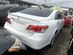 Lexus ES 350 2012 White