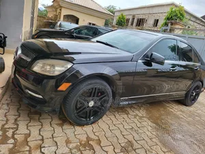 Mercedes-Benz C350 2012 Black