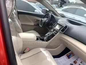 Toyota Venza V6 AWD 2012 Red