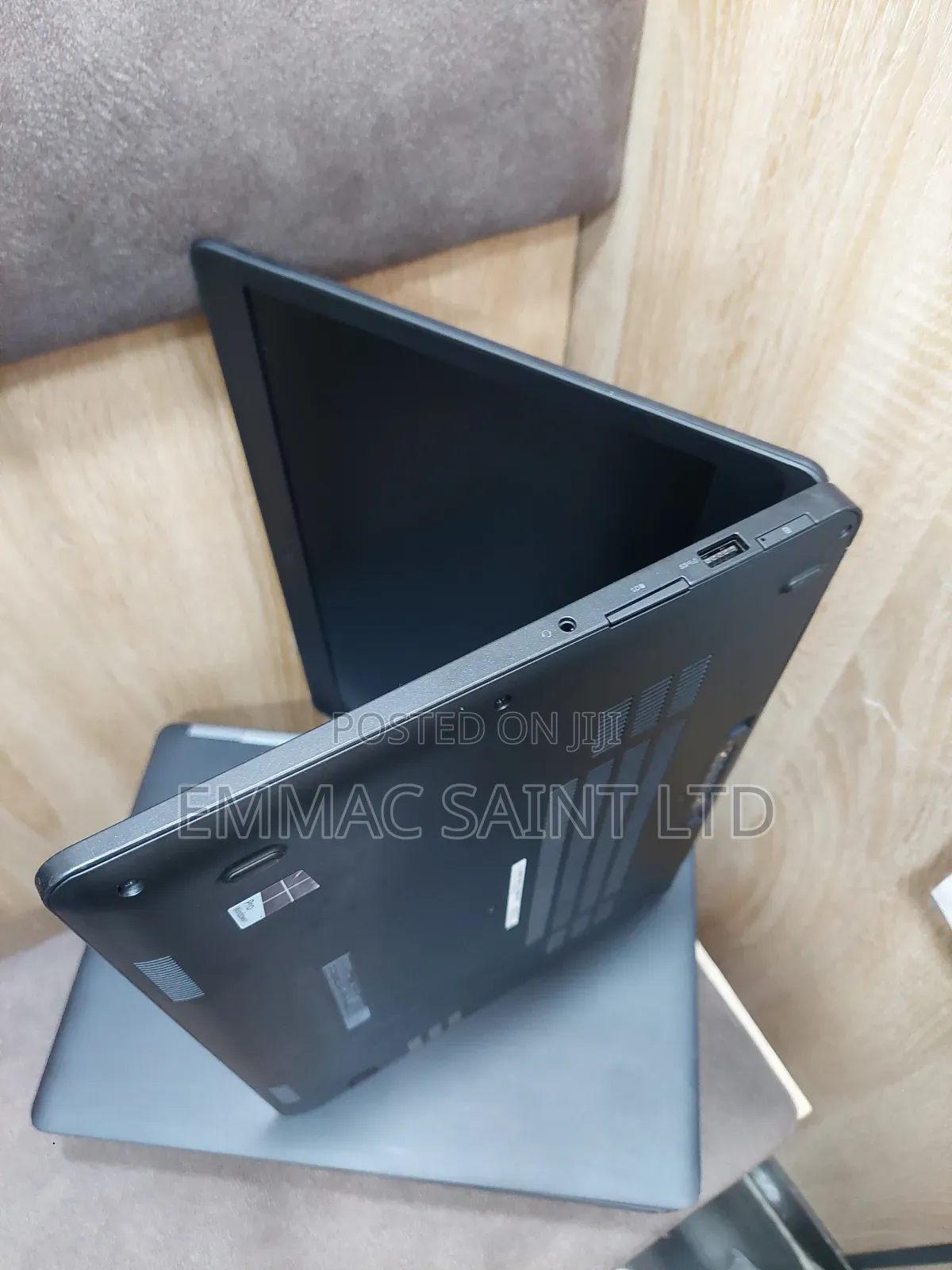 Laptop Dell Latitude 14 E7470 8GB Intel Core I7 SSD 256GB
