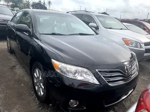 Toyota Camry LE 4dr Sedan (2.5L 4cyl 6A) 2011 Black