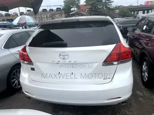 Toyota Venza XLE AWD V6 2013 White