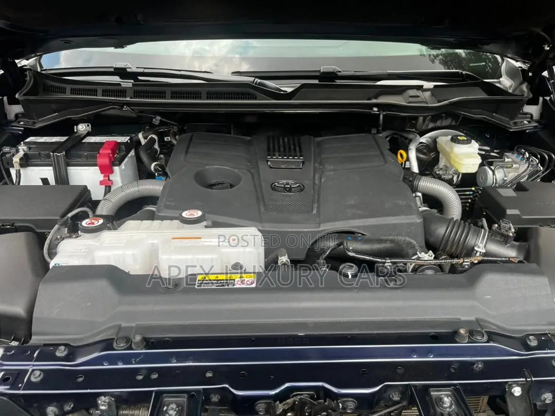Toyota Tundra 2024 Black